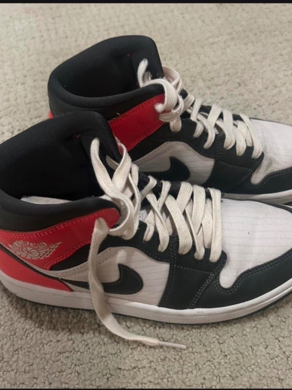 Nike Air Jordan 1 Mid SE Shoes